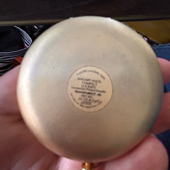 Est’ee lauder powder compact - Picture 7 of 9